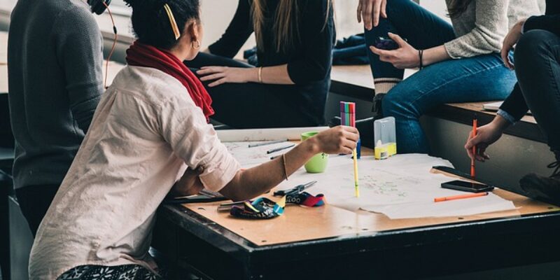 El rol de la educación en la sostenibilidad corporativa: transformando la cultura empresarial